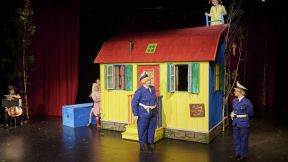 Foto einer Theateraufführung von "Pippi Langstrumpf"