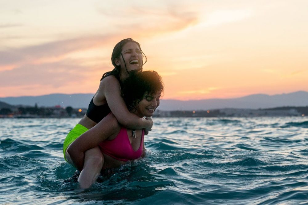 Filmstill aus "Die Schwimmerinnen"